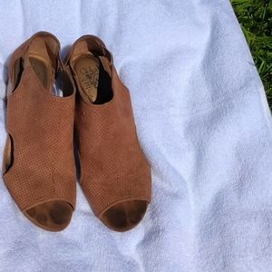 Life Stride Modest Brown Chunky Heel